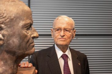 Gedenkausstellung „Aus Liebe zur Kunst. Carl H. Hahn zum 100. Geburtstag“ ab 1. Juli im Kunstmuseum Wolfsburg