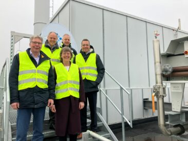 HanseWerk Natur präsentiert Großwärmepumpe in Schenefeld