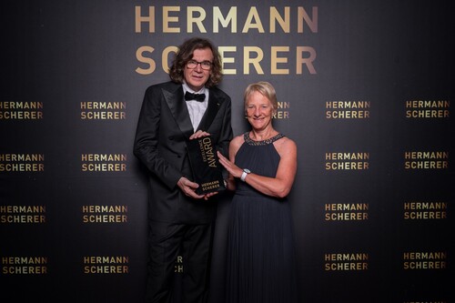 Kathrin Schoeßler ist Gewinnerin des Speaker Slams