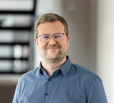 KI als Chefsache: CrossX-IT zeigte Geschäftsführern, wann Künstliche Intelligenz zum Risiko wird