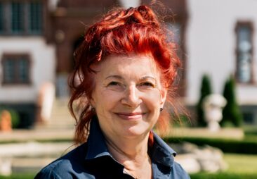 Seehotel Schloss Klink: Vom Stall an die Bar – Simone Lindemann feiert ihr 25. Jubiläum