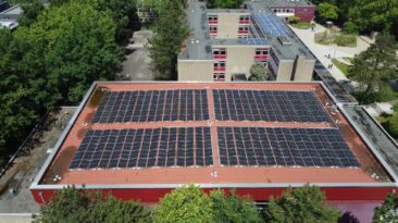 Sonne macht Schule: Das Lise-Meitner-Gymnasium wird zum eigenen Stromproduzenten
