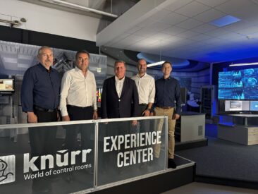 Staatsminister Christian Bernreiter zu Gast bei der Knürr GmbH
