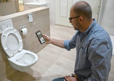 WC-Sitz in Sekunden finden – mit Hilfe der neuen REISSER App
