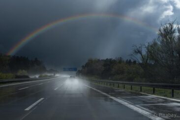 Aquaplaning: geringer Reifendruck, hohes Risiko