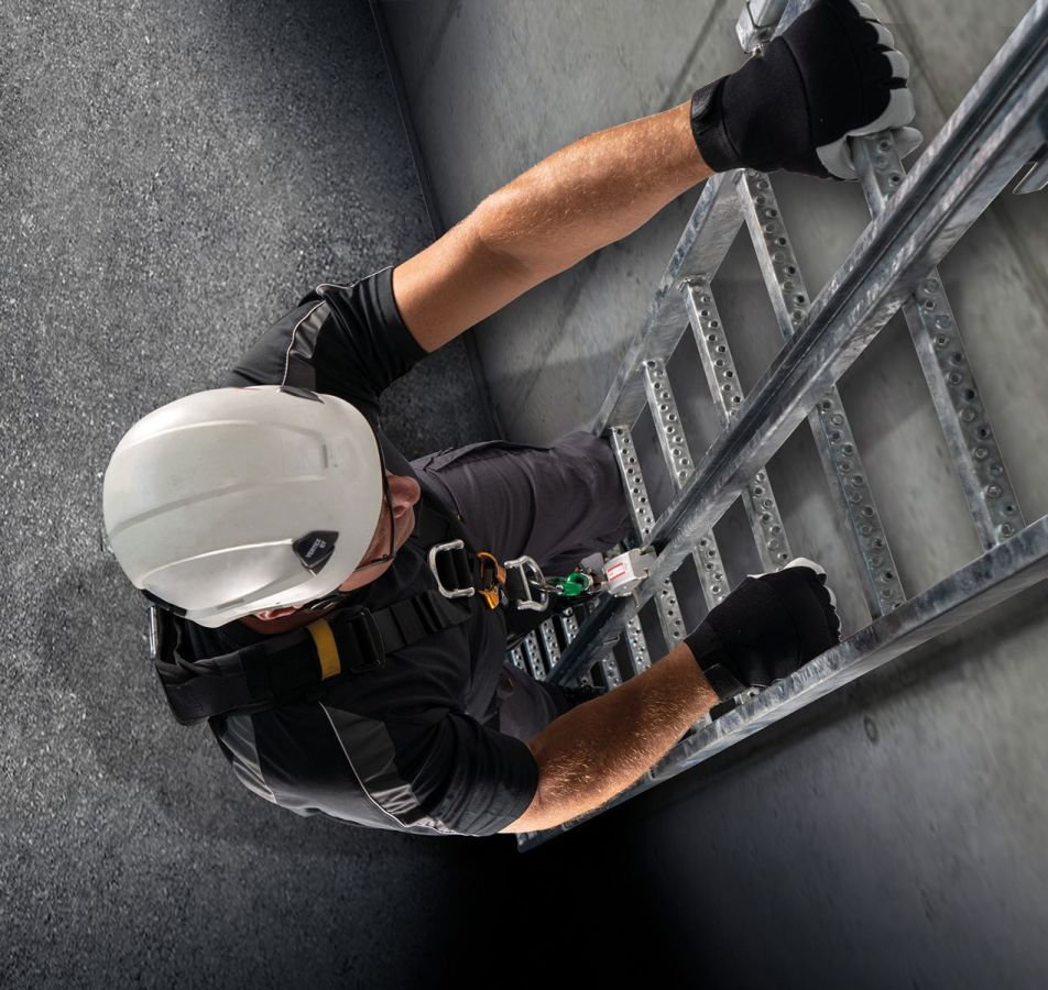 Das PSAgA-Sortiment von KRAUSE: Sicherheit für Arbeiten in der Höhe ganzheitlich denken