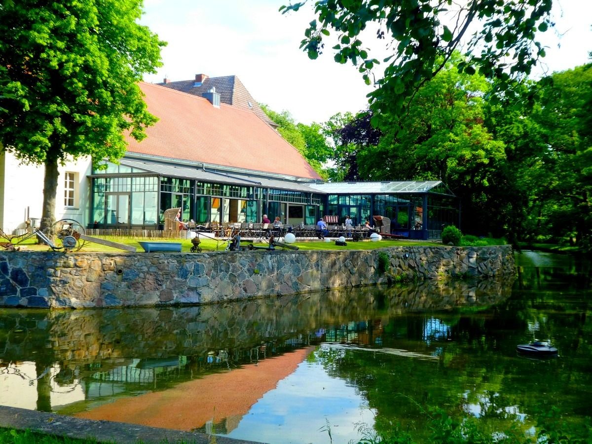 Edle Malt Whiskys und naturnahe Erholung auf Usedom im Wasserschloss Mellenthin
