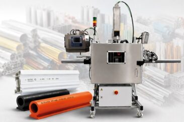 Extrudierte Kunststoffrohre & Profile flexibel inline markieren – sauber, verlässlich, individuell