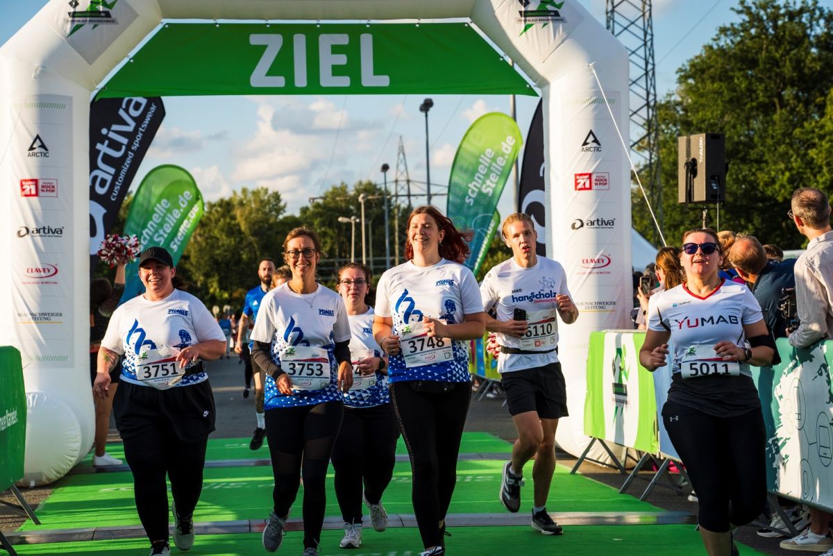Teilnahmerekord beim schnelleStelle.de Firmenlauf Braunschweig