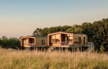 Wenn es draußen ruhiger wird: Herbst Auszeit im Baumhaus an der Ostsee