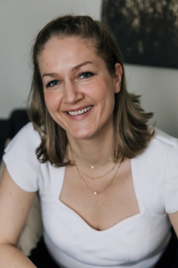 Authentische Dating-Fotos für Männer: Fotografin Nora Peisger zeigt Persönlichkeit statt perfekter Posen