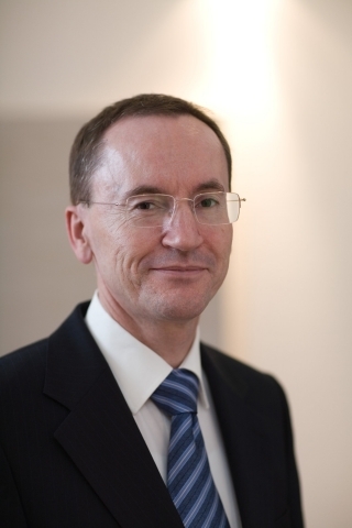 Dr. Michael Dubbert neuer Partner bei XELLENTO Personalberatung