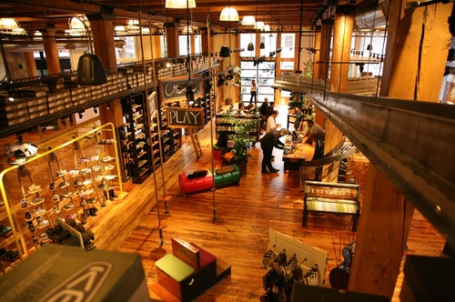 KEEN Markenstore eröffnet im neuen Portland-Headquarter