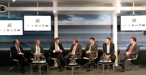 Podiumsdiskussion über „Business Hospitality & Compliance“ jetzt kostenfrei ansehen!