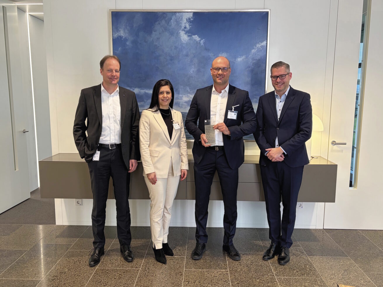TRUMPF Supplier Award 2025 für LED2WORK: Ausgezeichnet für „Best Overall Performance – Production Material“