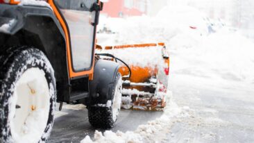 Wenn der Winterdienst ruft: Wie zwei Kommunen ihre Einsatzkräfte mit e*Message zuverlässig alarmieren
