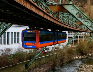 Wuppertal feiert 125 Jahre Schwebebahn mit großem Familienfest