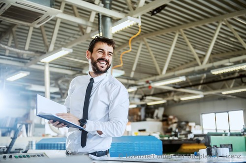 Cyber Resilience Act: isits AG startet erste TÜV-Personenzertifizierung zum Product Security Officer