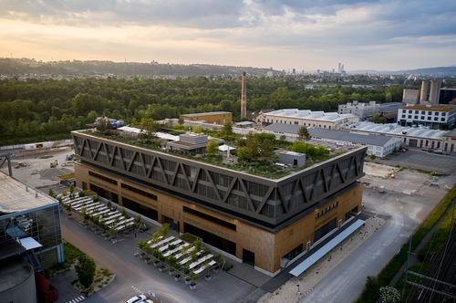 German Edge Cloud macht ONCITE Industrial AI Platform auf der PHOENIQS Cloud bei uptownBasel verfügbar