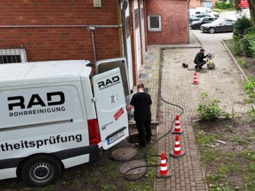 RAD Rohrreinigung Hamburg: Notdienst rund um die Uhr, in 45 Minuten vor Ort