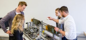 Schnittstelle zwischen Management und Technik stärken: Berufsbegleitender Master Wirtschaftsingenieurwesen