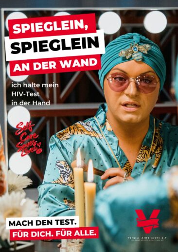 Spieglein, Spieglein …“: Micaela Schäfer und Julian F. M. Stöckel brechen mit HIV-Test-Tabus