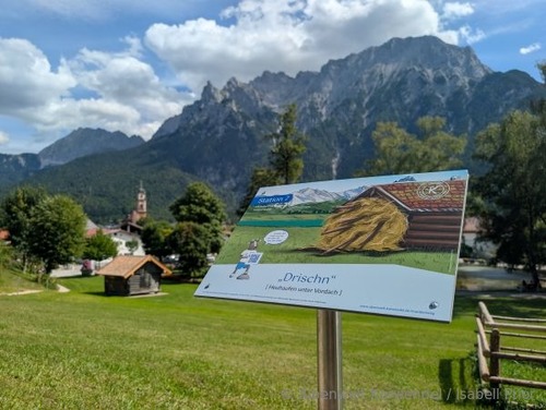 Wandern auf neuen Mundartwegen in der Alpenwelt Karwendel