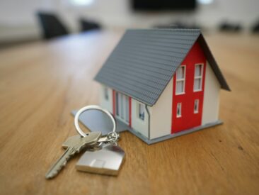 Was ist mein Haus wirklich wert? Immobilienmakler aus Ratingen und Mülheim bietet kostenlose Bewertung an