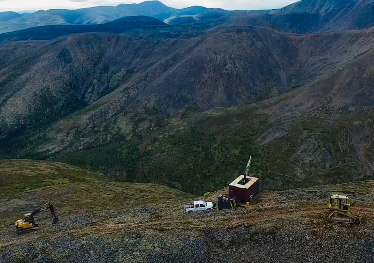 Yukon-Goldsystem wächst zusammen: Sitka erbohrt 236 Meter Golderz am Stück
